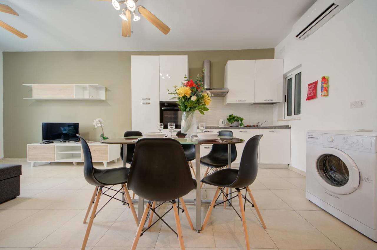 Azure Haven - Gzira Apartments And Penthouse By Shortletsmalta Ngoại thất bức ảnh