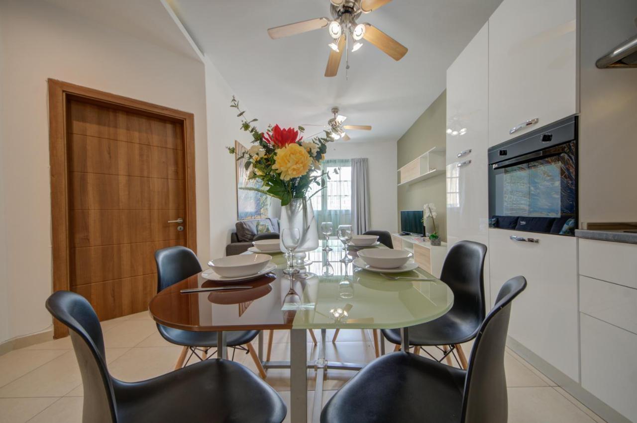 Azure Haven - Gzira Apartments And Penthouse By Shortletsmalta Ngoại thất bức ảnh