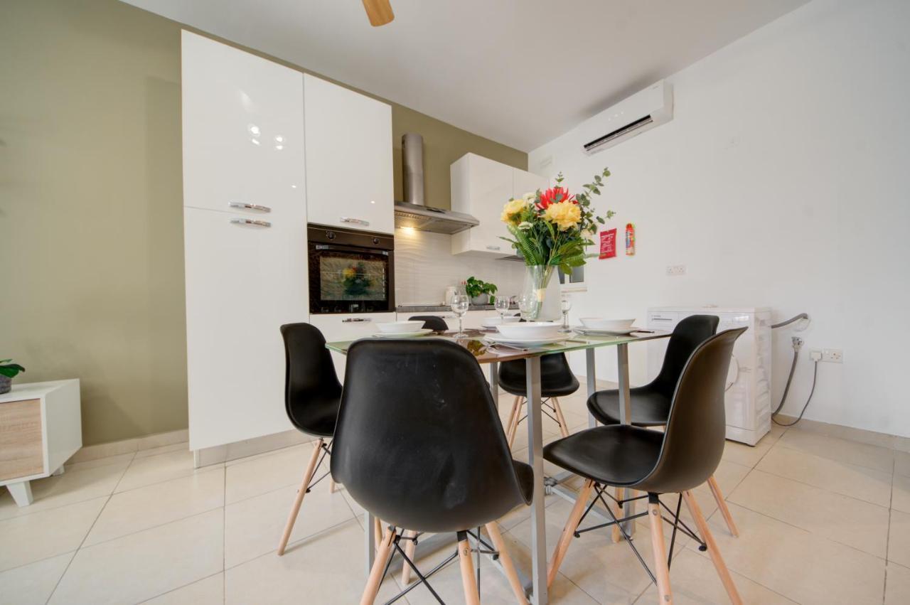 Azure Haven - Gzira Apartments And Penthouse By Shortletsmalta Ngoại thất bức ảnh