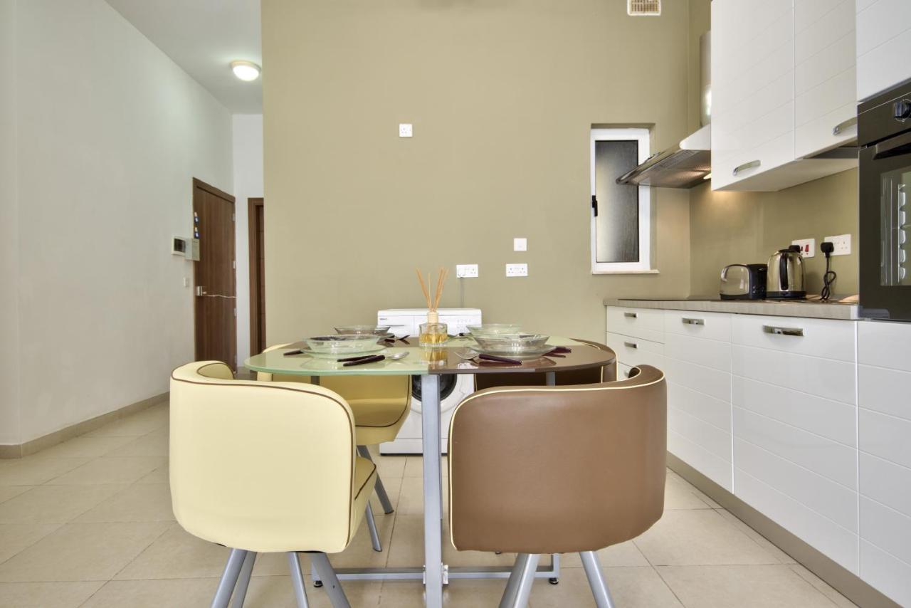 Azure Haven - Gzira Apartments And Penthouse By Shortletsmalta Ngoại thất bức ảnh