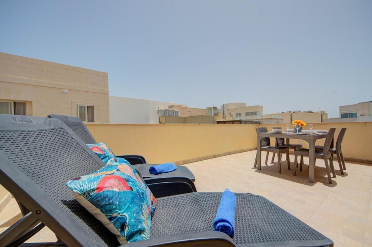 Azure Haven - Gzira Apartments And Penthouse By Shortletsmalta Phòng bức ảnh