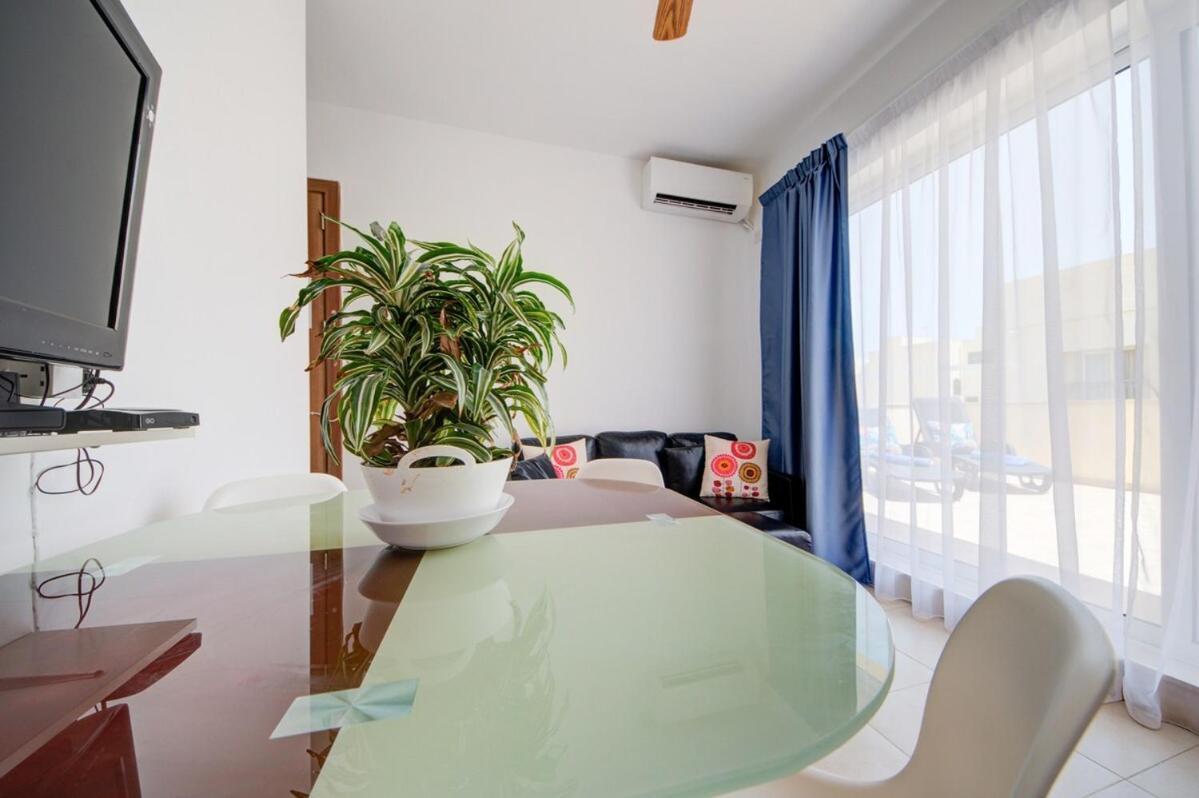 Azure Haven - Gzira Apartments And Penthouse By Shortletsmalta Phòng bức ảnh